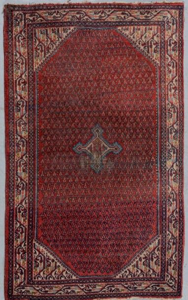 CHIRVAN - TAPIS à décor de Bothés sur un...