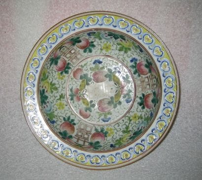 CHINE
Coupe en porcelaine.