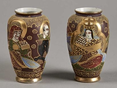SATSUMA
Paire de vases rouleaux décorés en...