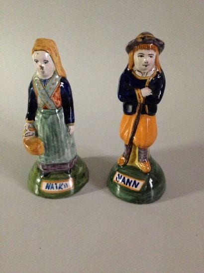 QUIMPER Henriot
Couple de personnages avec...
