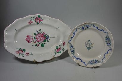 ENSEMBLE comprenant: LES ISLETTES - Plat...