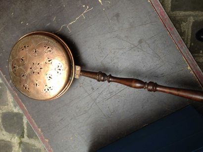 MANNETTE: Lampe bouillotte en tôle peinte,...