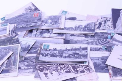 ENSEMBLE de cartes postales.
