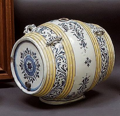 DELFT
Gourde en forme de tonneau à décor...
