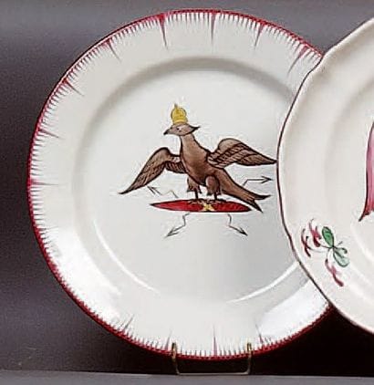 LES ISLETTES
Assiette à décor polychrome...