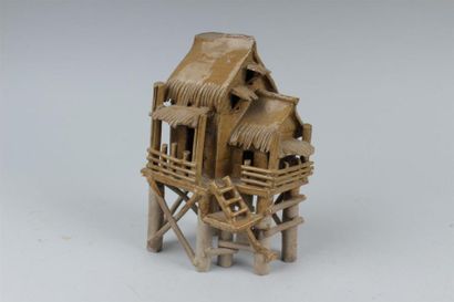 CANTON - 
Petite maison du sud de la Chine...