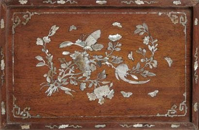 CHINE, XXe siècle 
Deux plateaux en bois...