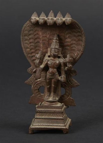 EXTREME ORIENT - 
Sujet en bronze 