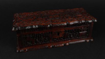 CHINE, début du XXe siècle - 
Coffret rectangulaire...