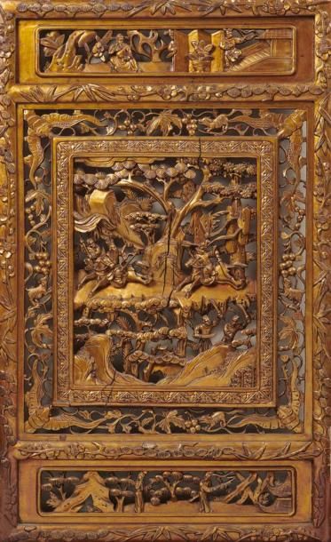 CHINE, XXe siècle 
Quatre éléments de portes...
