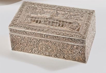CAMBODGE - Vers 1900
Boite de forme rectangulaire...