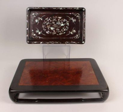 INDOCHINE - Vers 1900
Plateau de forme rectangulaire...