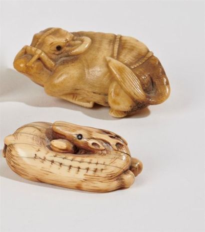 JAPON - XIXe siècle
Deux netsuke, l'un en...