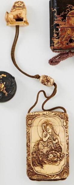 JAPON - XIXe siècle
Inro à trois cases en...