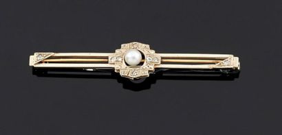 BROCHE barrette en or 750°/oo de deux tons...
