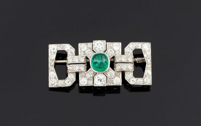 BROCHE plaque en or gris 750°/oo et platine...
