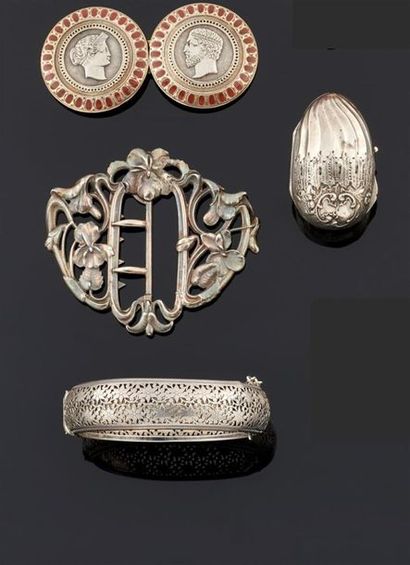 LOT en argent 800°/oo comprenant: une boucle...