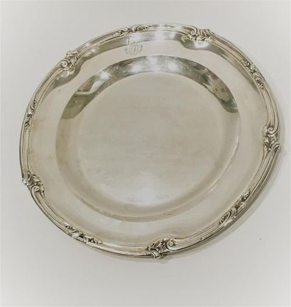 PLAT rond en argent uni 950°/oo, l'aile à...