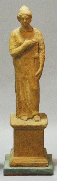 DIVINITÉ FÉMININE ou orante en terre cuite,...