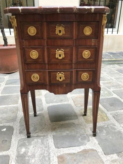 COMMODE étroite en bois de placage à trois...