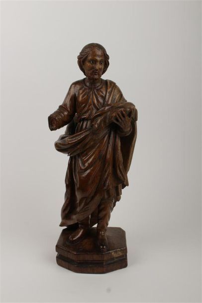 SUJET en bois naturel sculpté figurant le...
