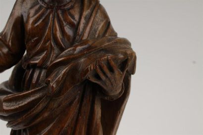 SUJET en bois naturel sculpté figurant le...