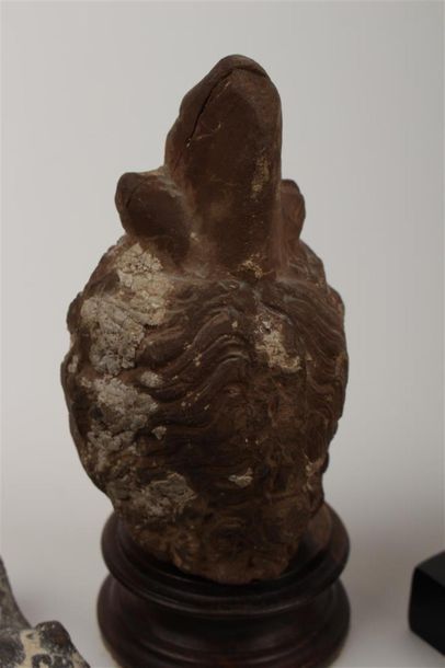 SIX OBJETS ethniques et dans le goût des...