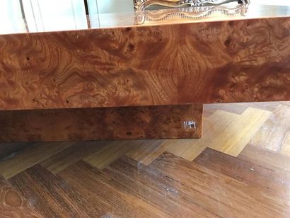 Jean-Claude MAHEY (XX-XXI) 
Table basse rectagulaire...