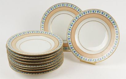 VIENNE
Ensemble de dix assiettes en porcelaine...