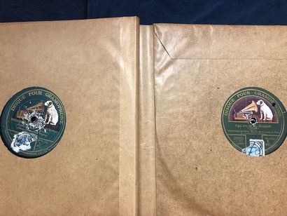 Disques 78 tours. Album de 12 disques 