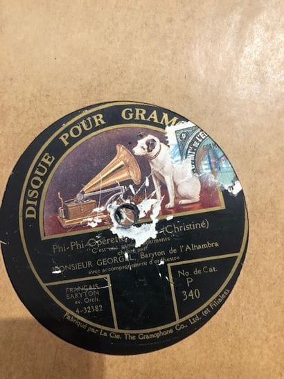 Disques 78 tours. Album de 12 disques 