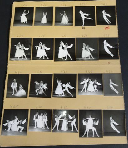 BALLETS DES CHAMPS ELYSÉES. Ensemble de 313...
