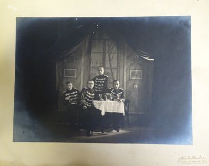 THÉÂTRE D'ART RUSSE LE COQ D'OR. Ensemble...