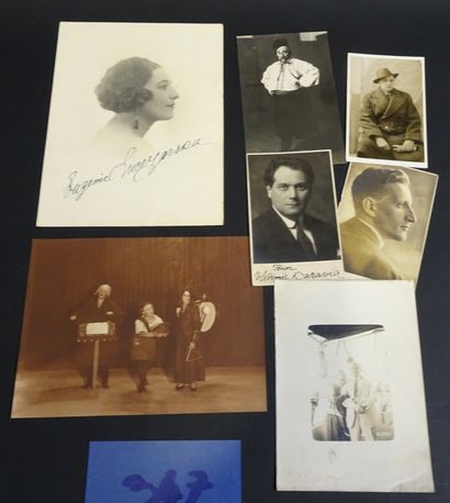 THÉÂTRE D'ART RUSSE LE COQ D'OR. Ensemble...