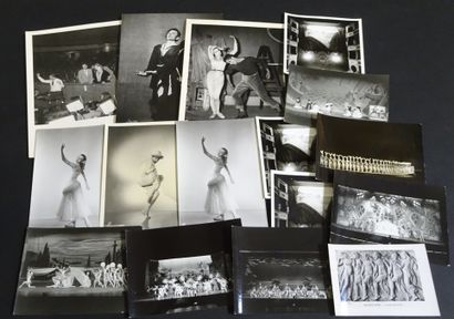 BALLETS DES CHAMPS ELYSÉES. Ensemble de 45...