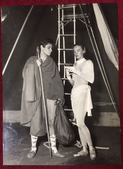PHOTOGRAPHIE. Leslie Caron et Jean Babilée...