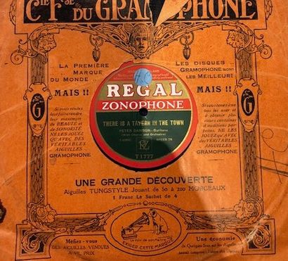 Lot de 20 disques 78 tours dans leurs pochettes...