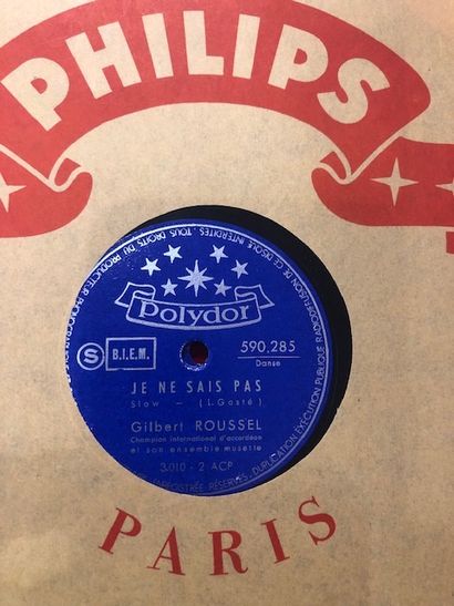 Lot de 20 disques 78 tours dans leurs pochettes...