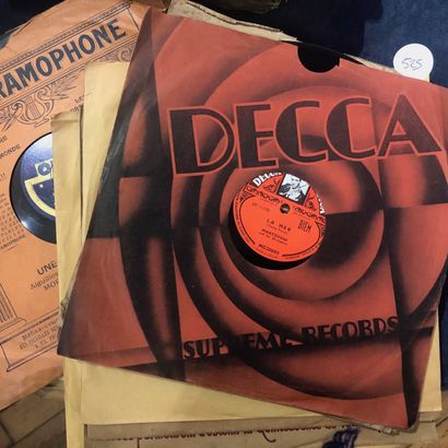 Lot de 20 disques 78 tours dans leurs pochettes...