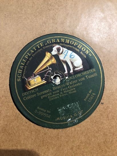 Disques 78 tours. Album de 12 disques 