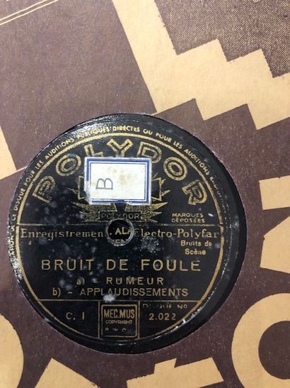 Lot de 20 disques 78 tours dans leurs pochettes...