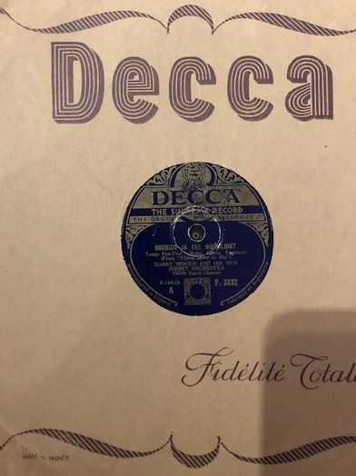 Disques 78 tours. Album de 10 disques Gramophone....