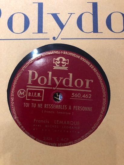 Lot de 20 disques 78 tours dans leurs pochettes...