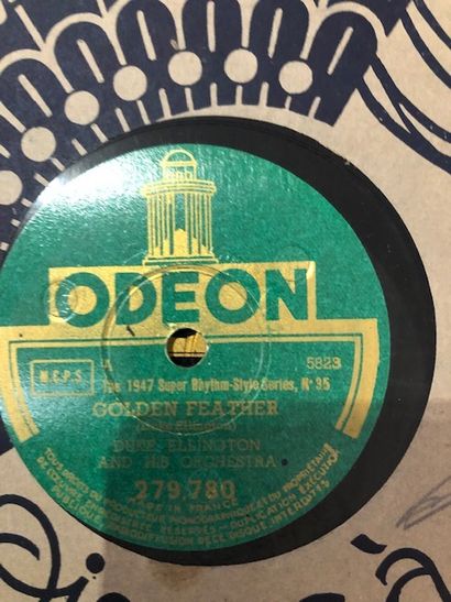 Lot de 20 disques 78 tours dans leurs pochettes...