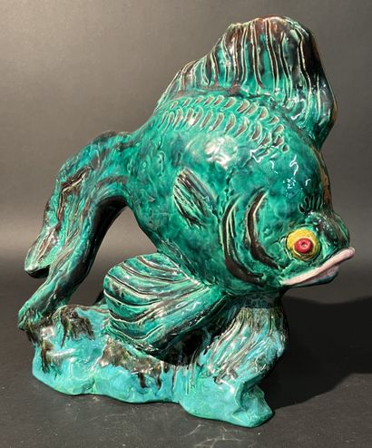 Grande céramique de poisson vers 1950. Signé...