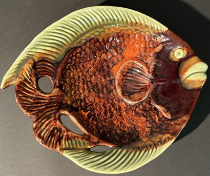 Plat poisson en céramique de Vallauris vers...