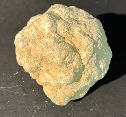 Géode naturelle avec des cristaux de galéne....