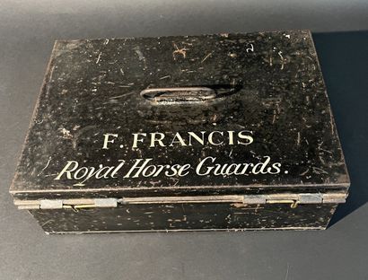 Boite à Gants ou vide poche d'un cavalier...