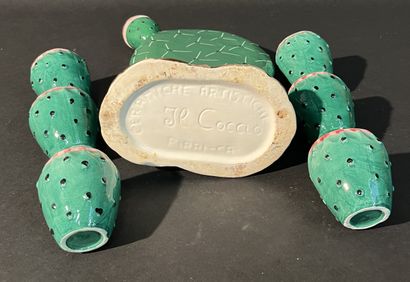Bouteille en forme de Cactus et ses 6 gobelets...