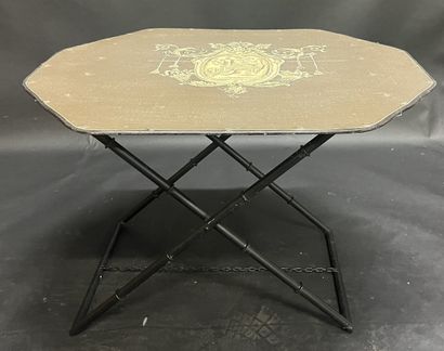 Table basse pliante fer dans la gout NII...